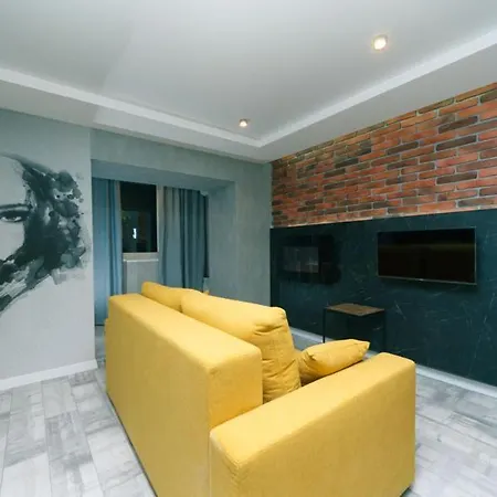 7 Вулиця Саксаганського Apartment Kyiv Exterior photo
