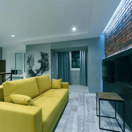7 Вулиця Саксаганського Apartment Kyiv Exterior photo